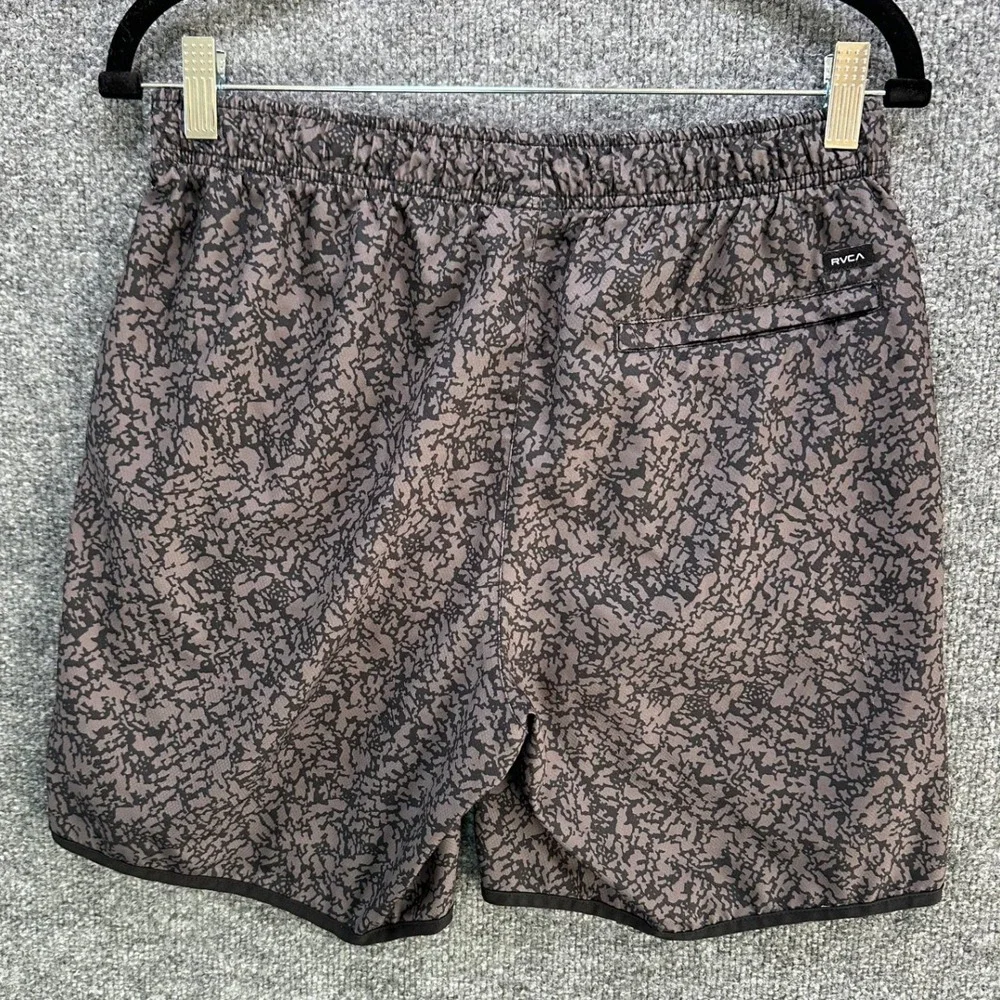 RVCA Mens Yogger Stretch Training Shorts Grey Black Abstract Camo Print Gym M